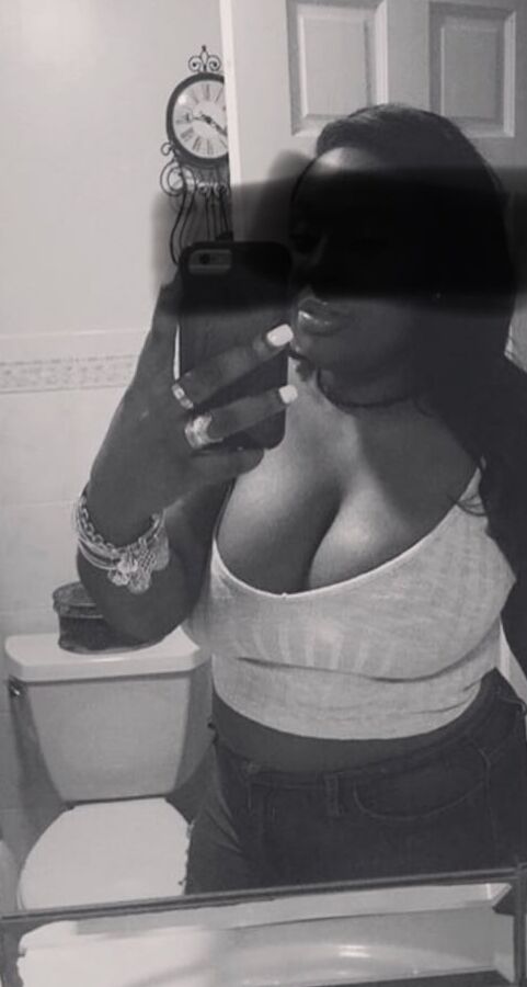 Big ass and tittys VOL with candids