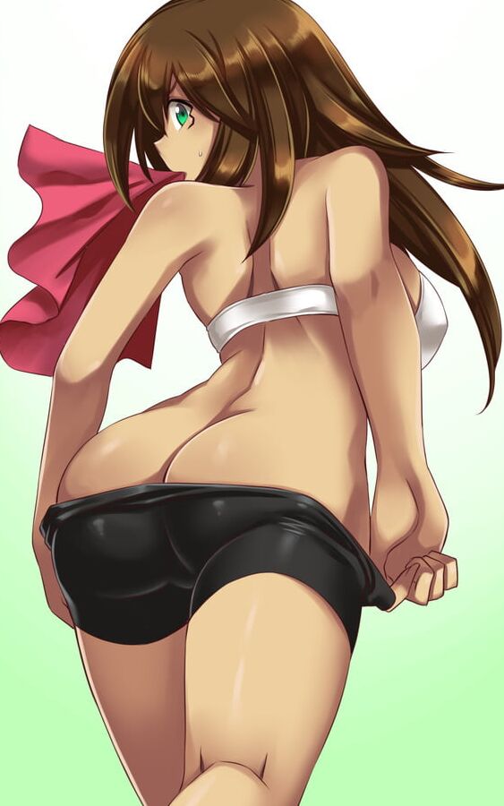 Tiny shorts big babe bodies