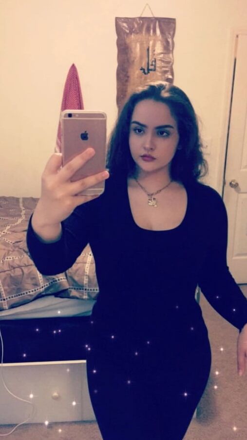 Very Hot girl Selfie pic