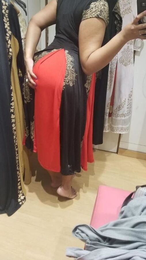 Desi girl boobs