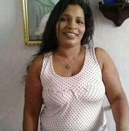 Sri Lankan Aunty