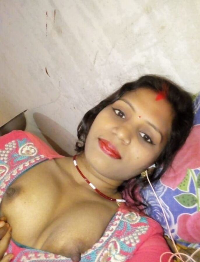 Desi girl boobs