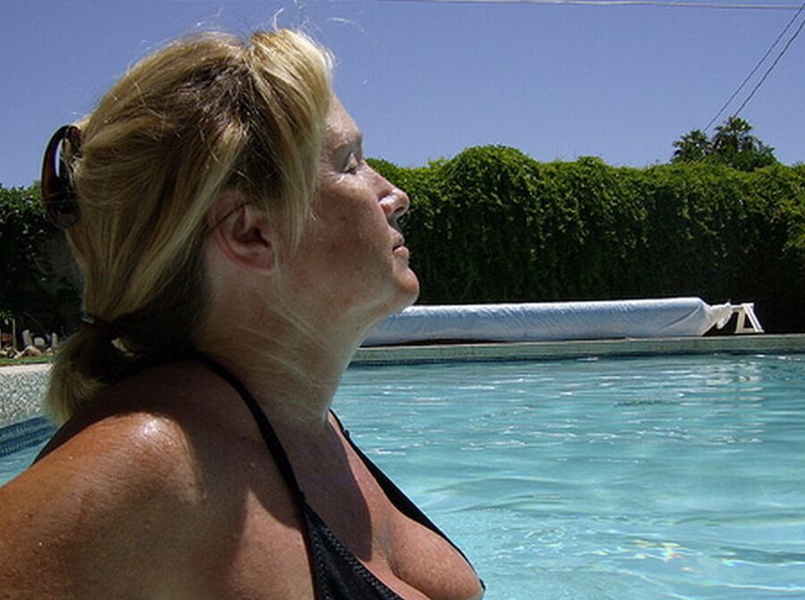 Anto&;.... is hot!!!