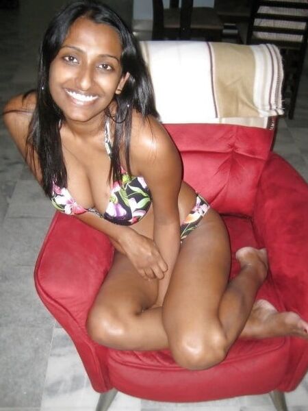 Slim Sexy Chocolate girl