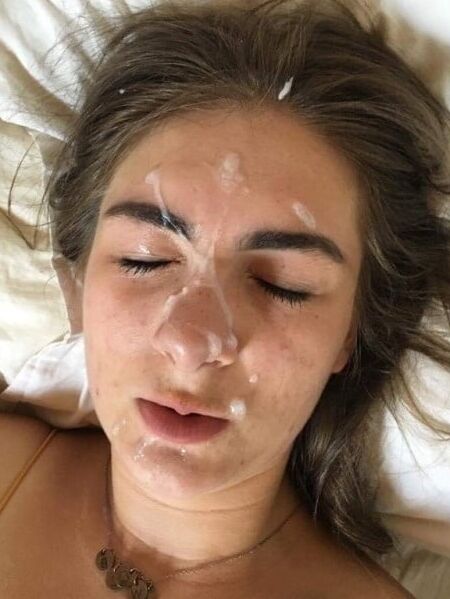 Brunette cumslut expose