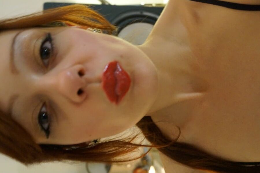 Celine years old from Toulouse