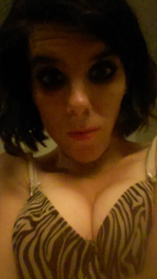 Petite Ohio tease