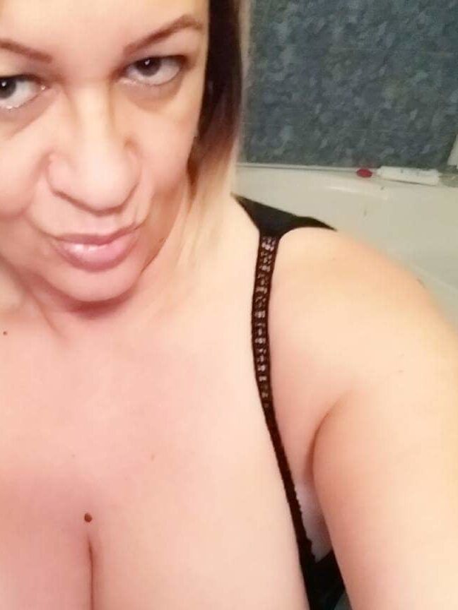 Hungarian Mature Big Boobs