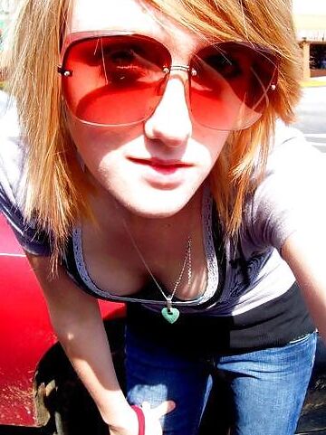 Elyse a travers les ans - Elyse through the years