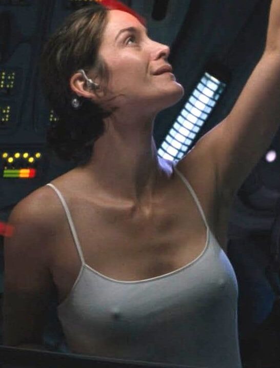 Carrie-Anne Moss ( - )