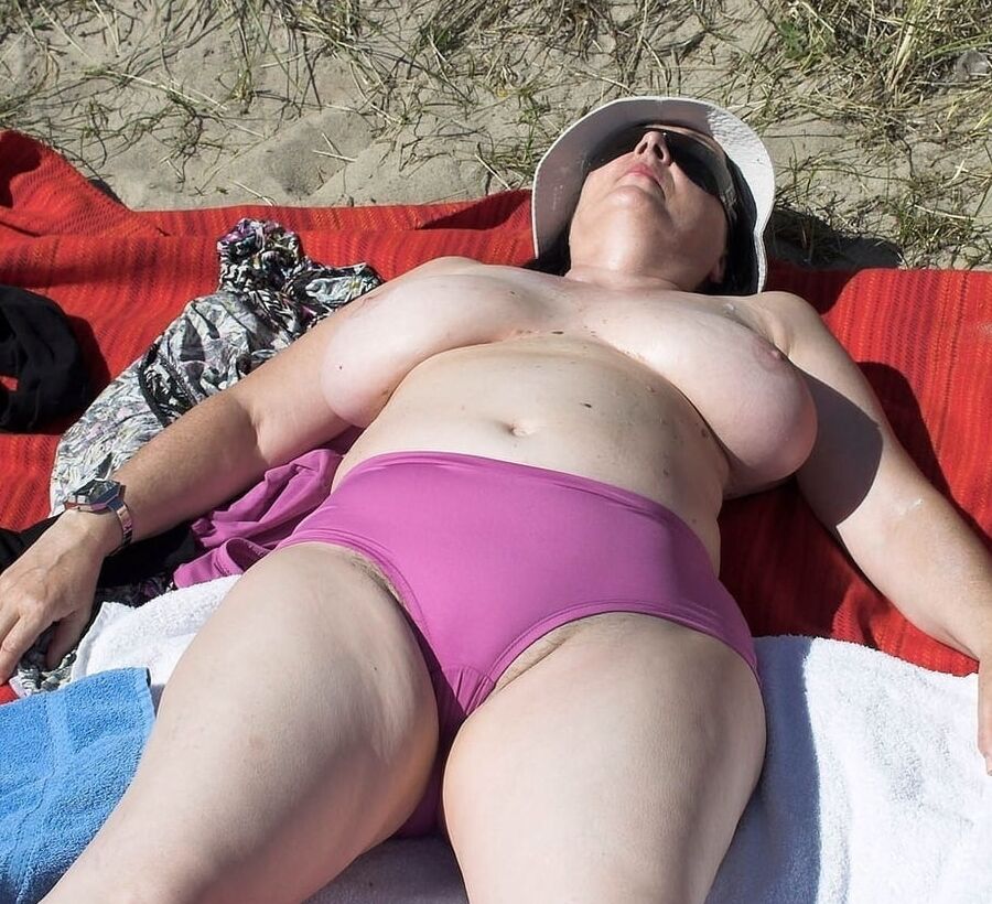 Sexy mature women from the net