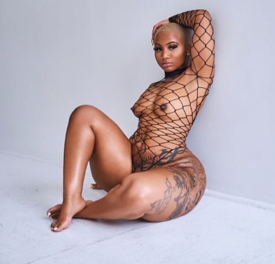 Na Ros too sexy