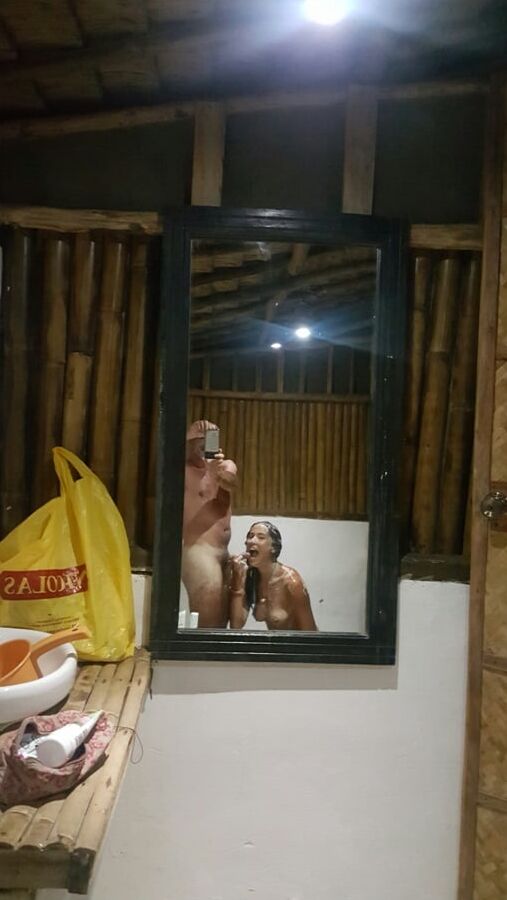 MA COPINE ET MOI EN VACANCES
