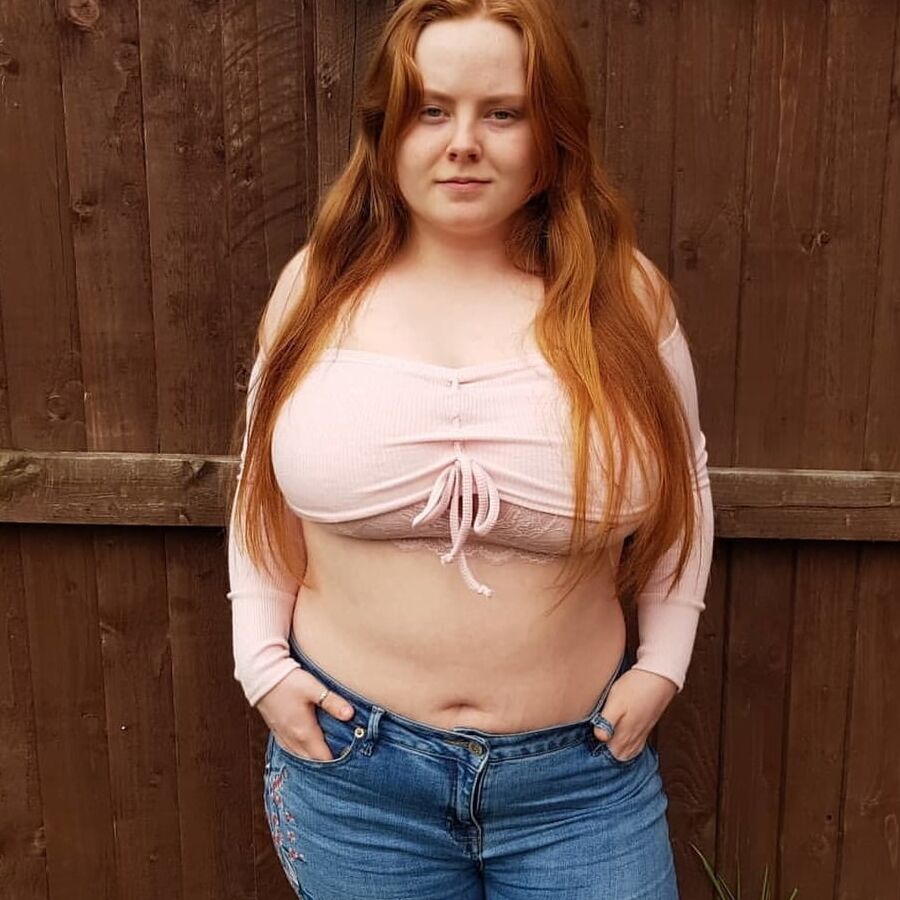 Sexy Chubby Redhead