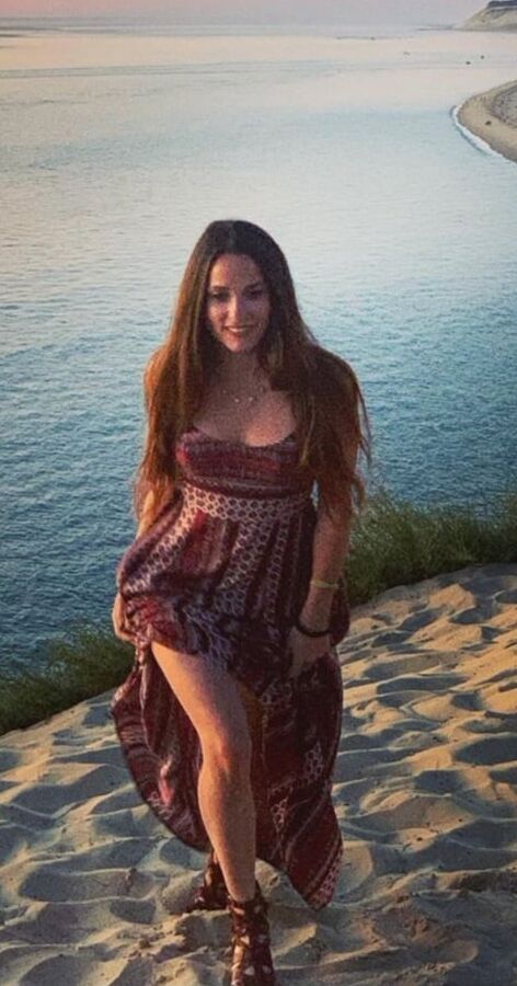 Capucine Anav