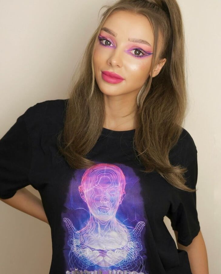 Weronika Heck (Mamiko) (Influencerka)