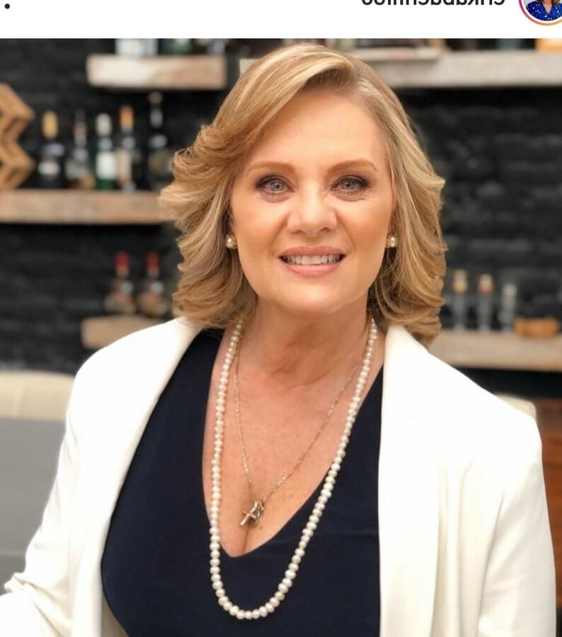 Famosas Erika Buenfil tetona actriz mexicana