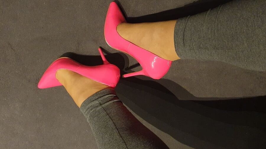 Pink fuck-me Heels