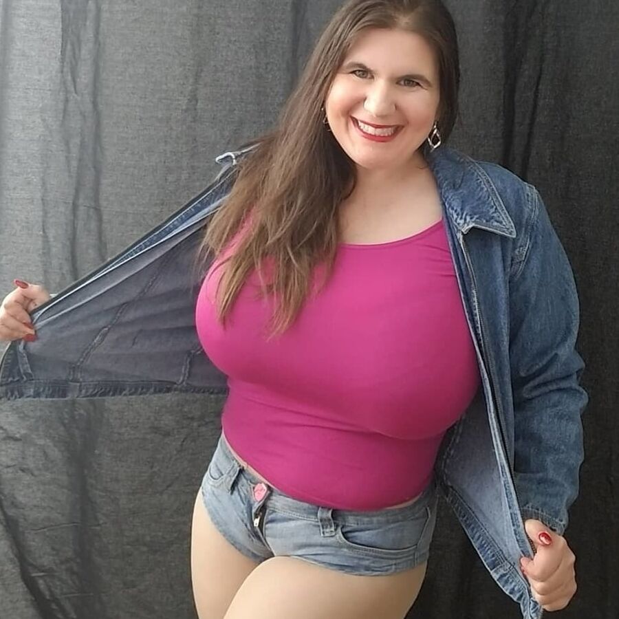 Bbw mix (Busty dressed)