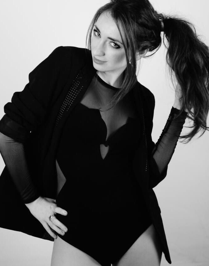 Sophie R ()