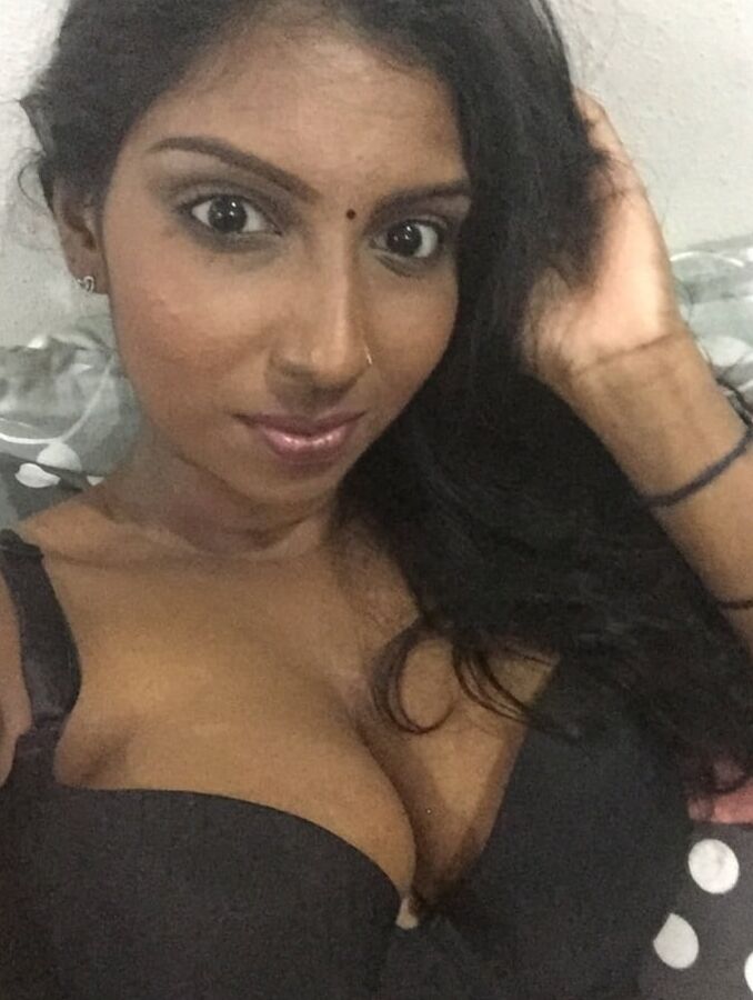 Sexy Indian milf