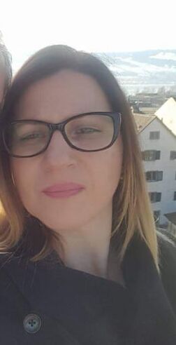 Moja mama majka (mom)