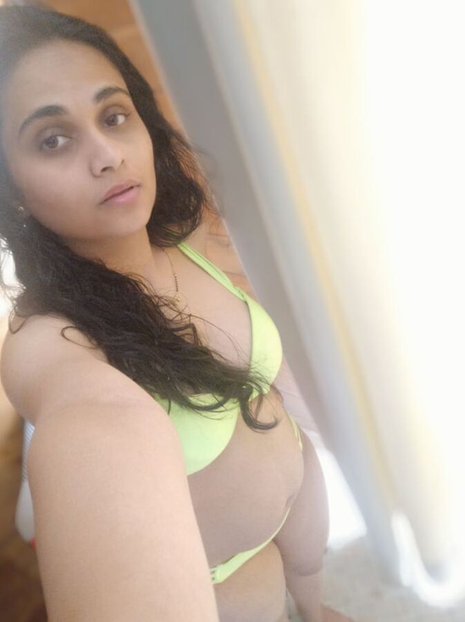 Sexy Indian Ritu