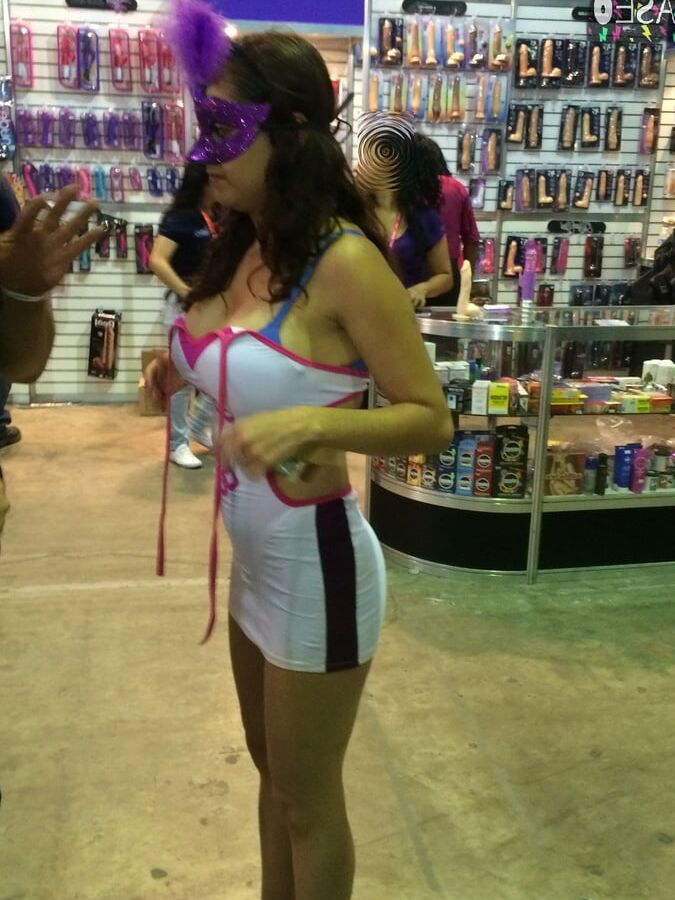 Edecan expo sexo