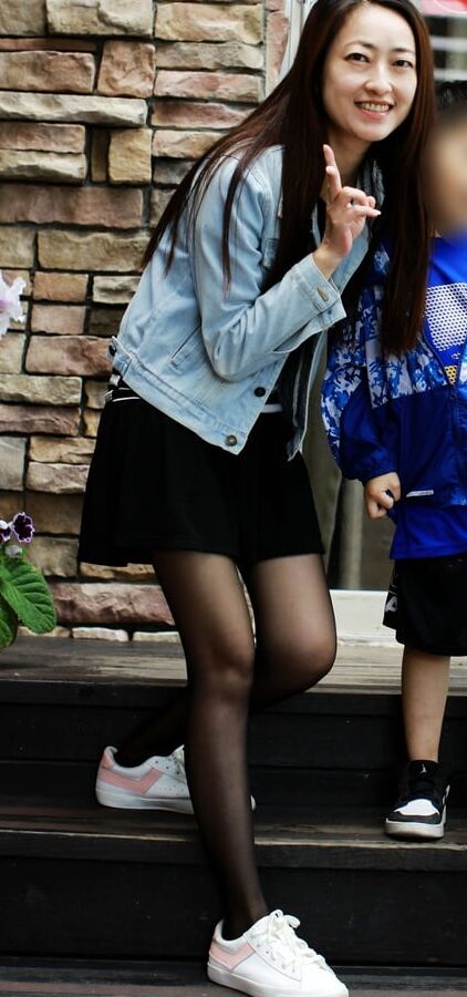 Skinny Legged Chinese Wife in Pantyhose