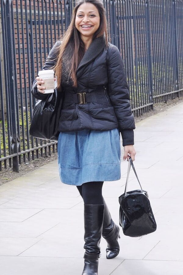 Female UK Soap Babes in boots