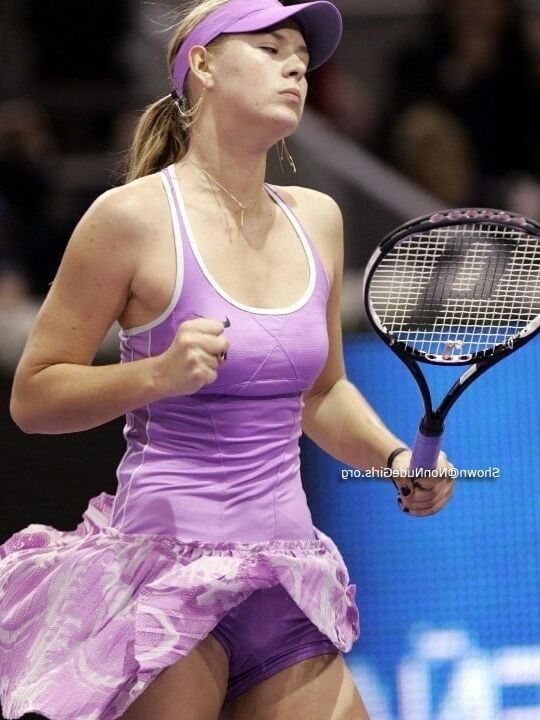 Maria Sharapova&;s sweaty cunt - I&;d give anything to lick it