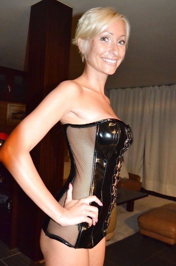 Short Hair Milf Blonde