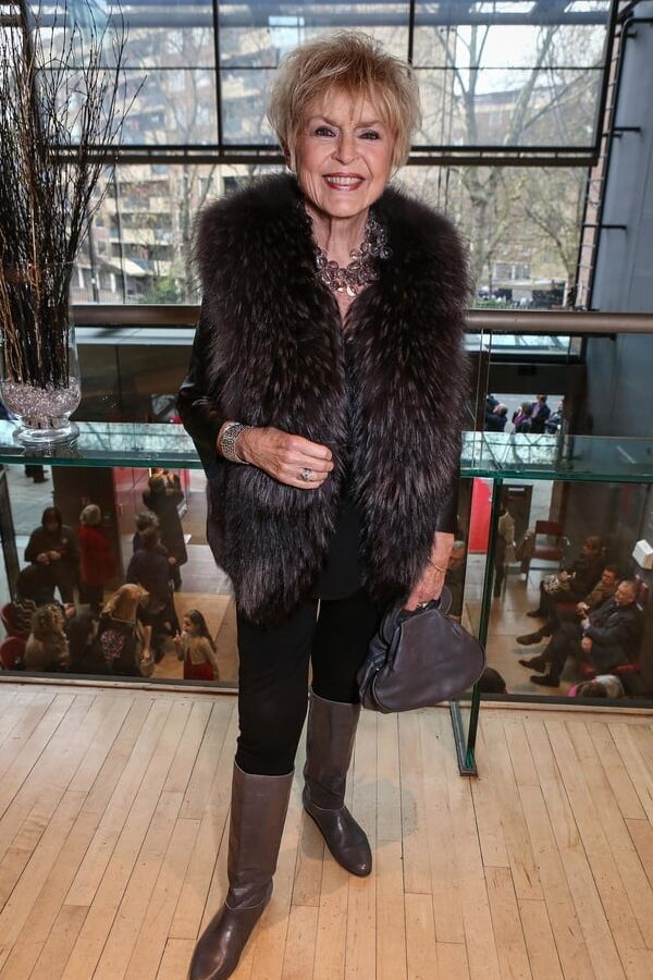 Female Celebrity - Gloria Hunniford