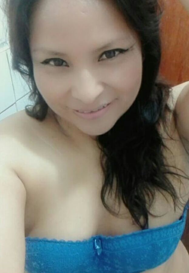 Cholita muy arrecha