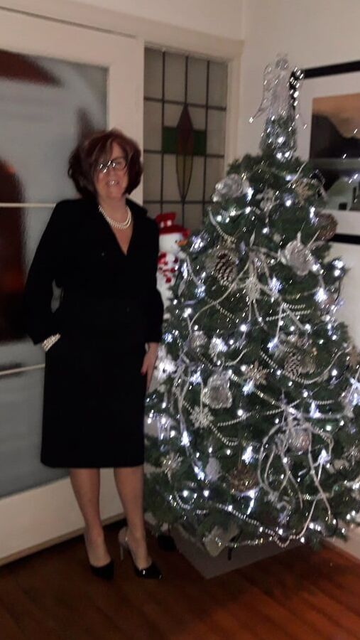 .UK mature wife exposed by hubby