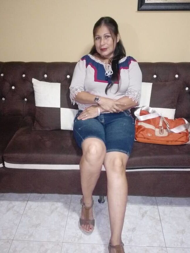 adri nogera mature