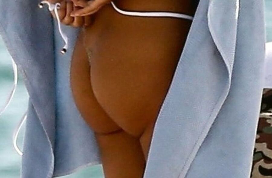 Ariadna Gutierrez july