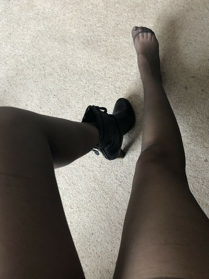 Amateur pantyhose