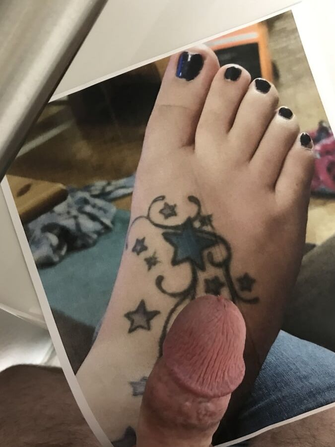 Cum for adram sexy feet.