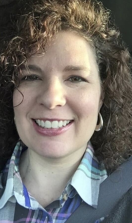 Alabama teacher sends selfies.