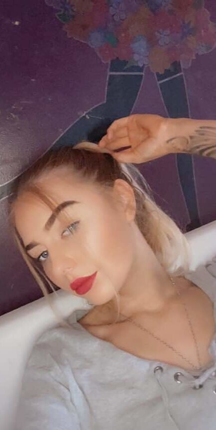 Sexy tattoo Belfast girl