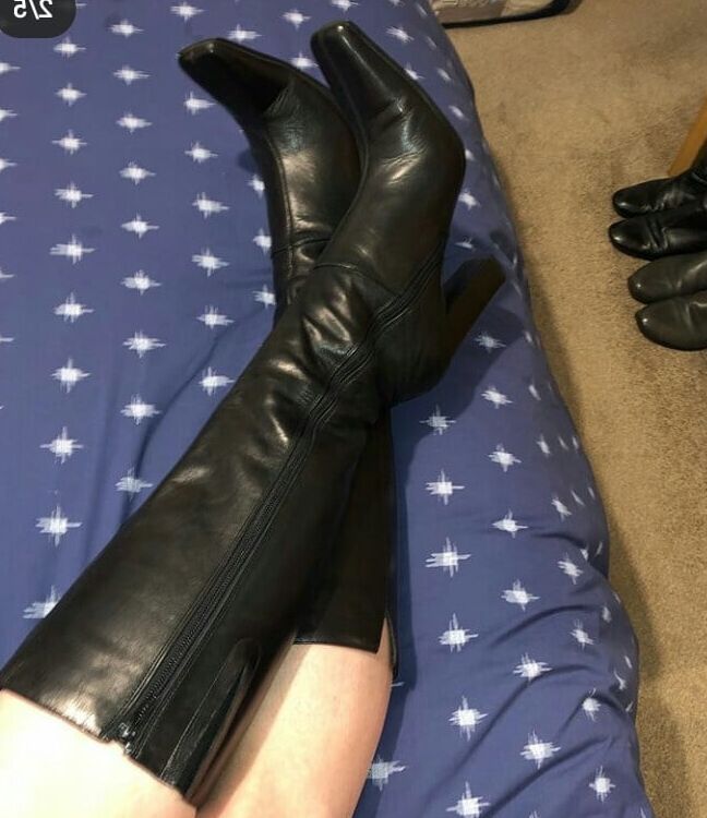 Hot heels deserve hot Sluts wear them