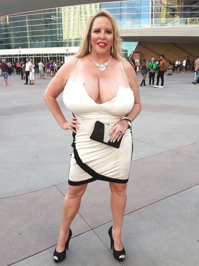 Ask your Mom Going together on Milf Mature Hunting
