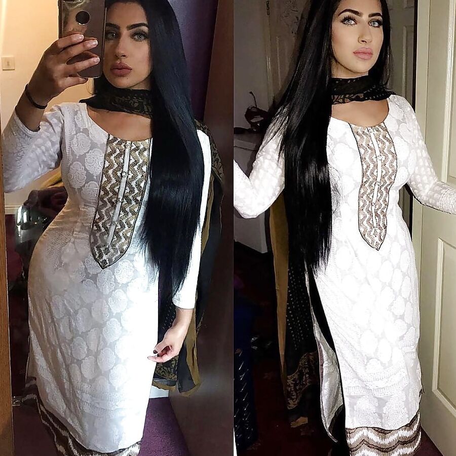 stuning desi mix