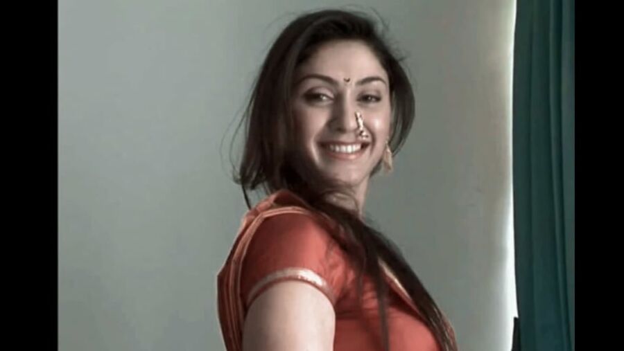 MANJIRI PHADNIS