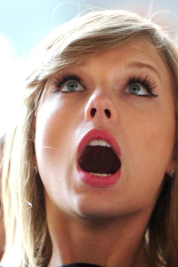 Taylor Fucktoy Swift