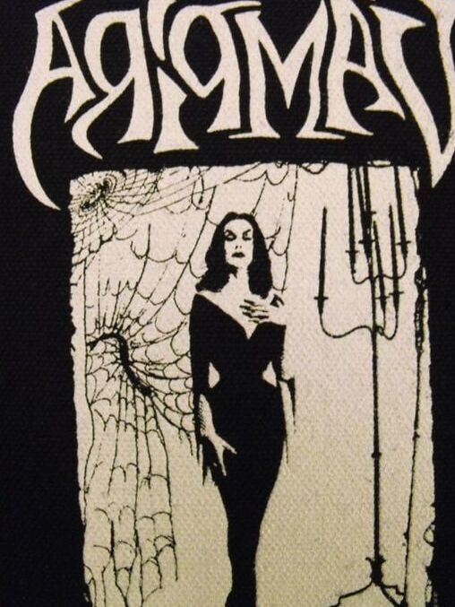 More goth girls!