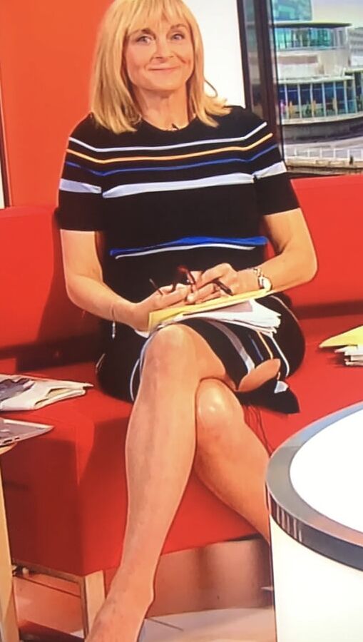 Todays Wank Target..Louise Minchin Showing Off Her Sexy Legs