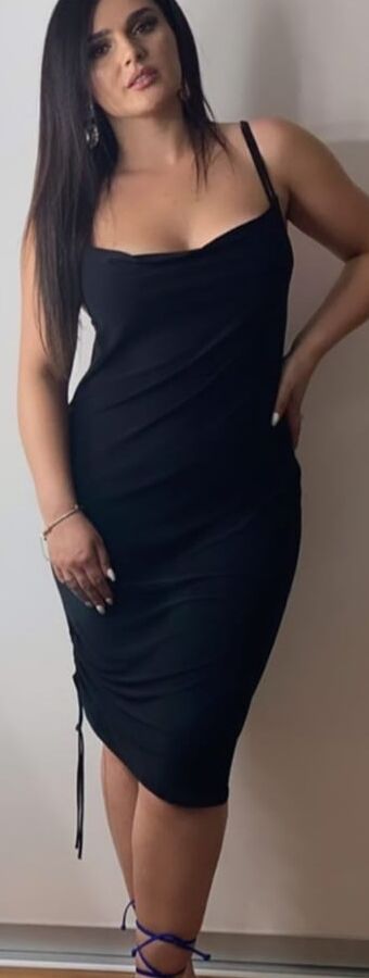 Jasmina Djuderija SLUT BOSNIAN --- KOMENTARISITE KURVU