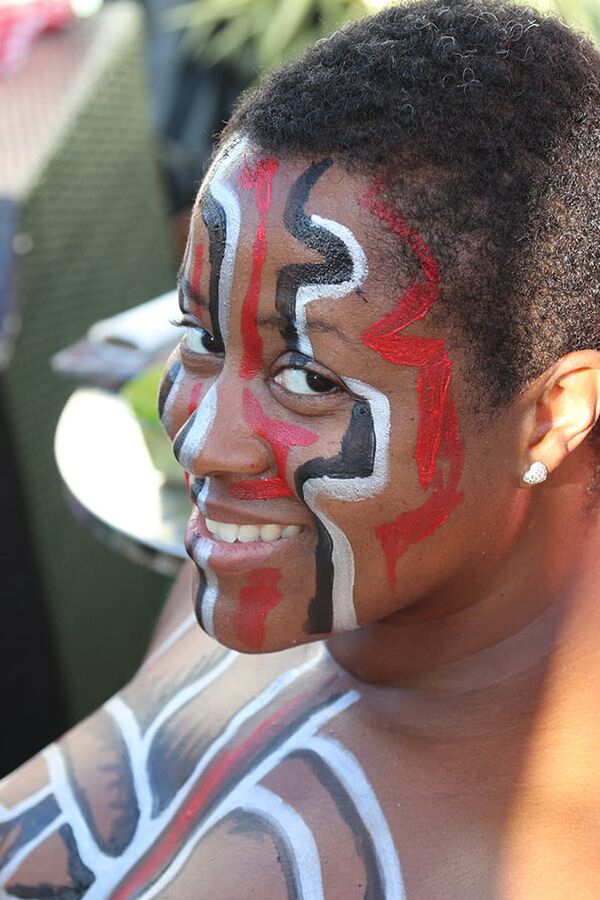 Bodypainted Curvy Thick Ebony